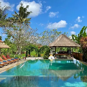 Gayatri Hotel 3*