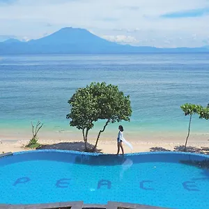 Hotel Blue Harbor Beachfront & Resto 4*