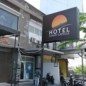 Capsule Sunset * Seminyak (Bali)