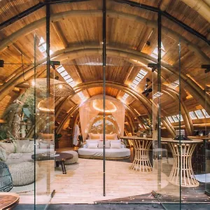 Hideout Cocoon Villa Selat