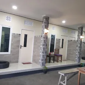 Hostel New Szabrian House Denpasar (Bali)