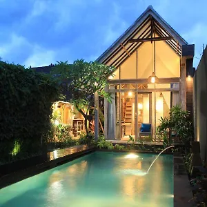 Tuwi Guest House *