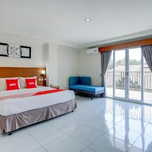 Oyo 3950 The Ratna Hotel 2*