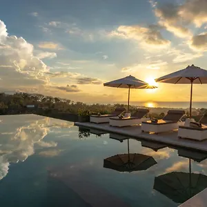 Izajay Villa Lovina (Bali)