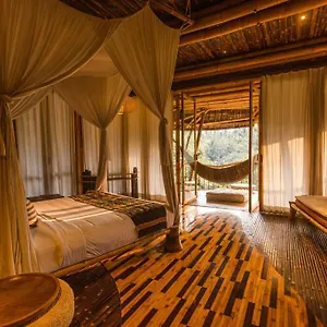 Sharma Springs 5 Bds Luxurious Bamboo Mansion Pool Вилла *