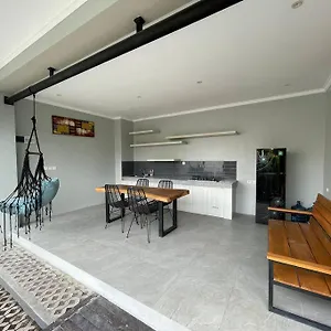 Nice Berawa Villa