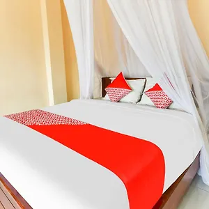 Hotel Oyo 91228 Griya Siena 2*