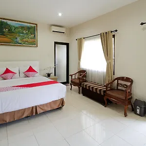 Guest house Oyo 734 Tuban Torres 3*