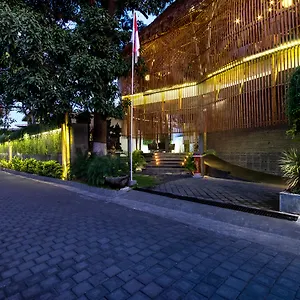 Taman Mesari Luxury Villas-seminyak Kuta (Bali)
