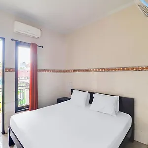 Oyo 91567 Adi Guna Denpasar (Bali)