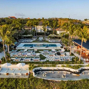 Ulu Cliffhouse 5*