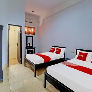 Oyo 90067 Nuansa Indah Hotel 2*