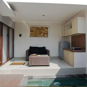 Karana Hotel 4*