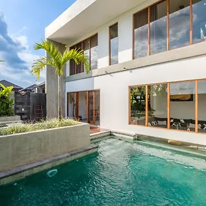 Octo 1 - Private Villas, Modern Style, Near Beach Villa *