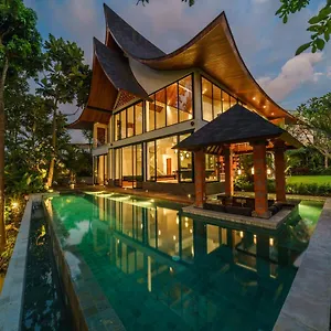 Satiya - Unique And Stylish 4-bdr Pool In Pererenan! *