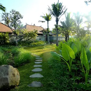 Villa & Farm For 5, Near Sidemen W/ Mt. Agung View *
