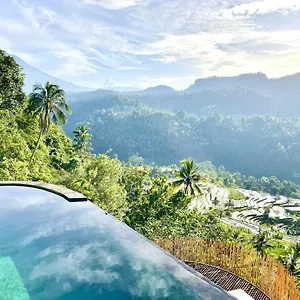 Villa 3 Bdr - Luxury Cliffside Bamboo *