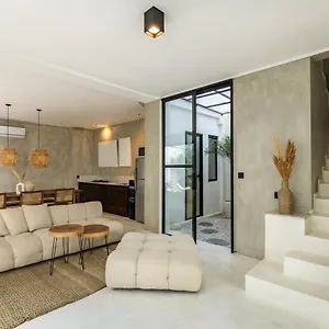 4br Luxe Pool Villa-canggu Near Finns-wifi,parking Villa *