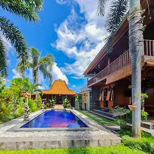 Villa Catu Seririt
