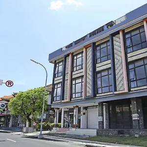 Moreno Homestay
