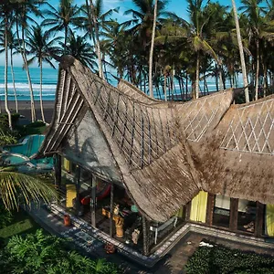 Absolute Beachfront Laut * Selemadeg
