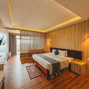 Lakeview & Restaurant Hotel