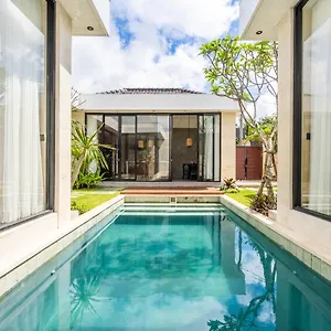 Garland Villa Jimbaran