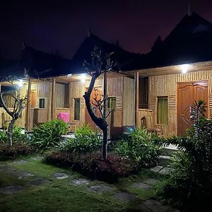 D'yoga Bamboo House *