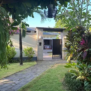 金巴兰小屋 Homestay *