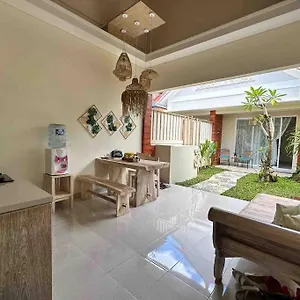 Courtyard Living W/ Bbq Garden In Secluded Hamlet *