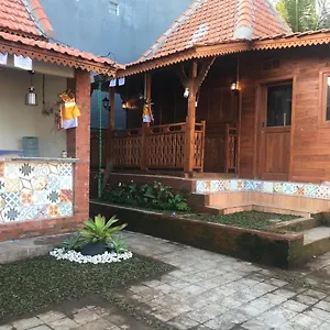 Bharata House Guest house *
