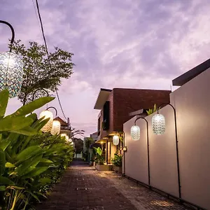 Akhila 2 - 2 Bedroom Modern Tropical At The Heart Of Villa *