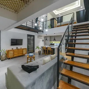 Loft Valentin : Romantic & Cozy 1 Bedroom Loft W/ Pool In Canggu!