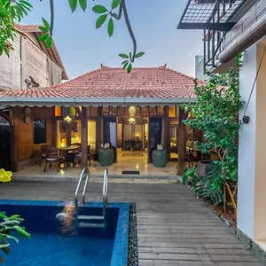 Villa Arumanis *