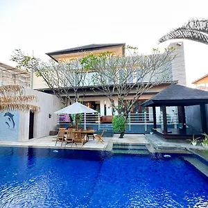 Wedasari 6br Luas Kolam Renang Pribadi Tengah Kota Villa *