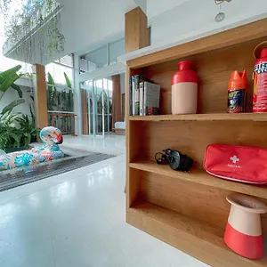 Villa 3br Plawa Hijau