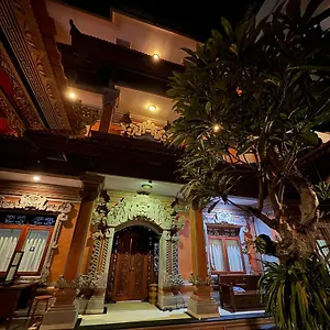 Nua House *