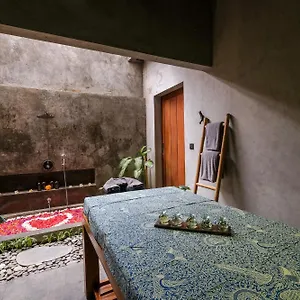 The Elementum Hotel Uluwatu (Bali)