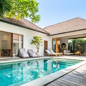 Lapis 1 By Finder * Canggu (Bali)
