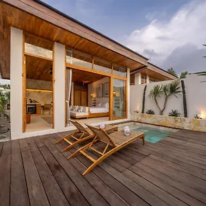 Nalu Uluwatu! 3 * Uluwatu (Bali)