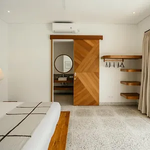 Villa Contemporary Brand New In Berewa