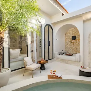 Azure Luxury Private Pool Amara 1 *