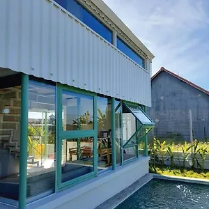 Monty's Umalas Villa Kerobokan (Bali)