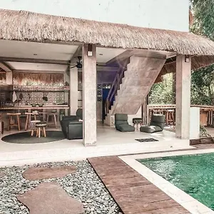 Bukit Hideaway Villa Uluwatu (Bali)