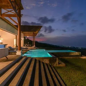 Cakrawala Villa *