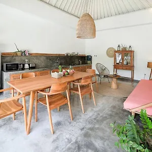 Villa Veralynn