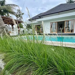 Padi-padi Pool Villa Trunyan