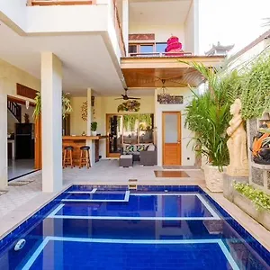 Villa Manis *