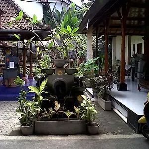 Kirana Homestay *