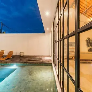 Villa Luxe En Comfortabel ~ 5* Locatie ~ Zwembad ~ Kingsize Bedden Canggu (Bali)